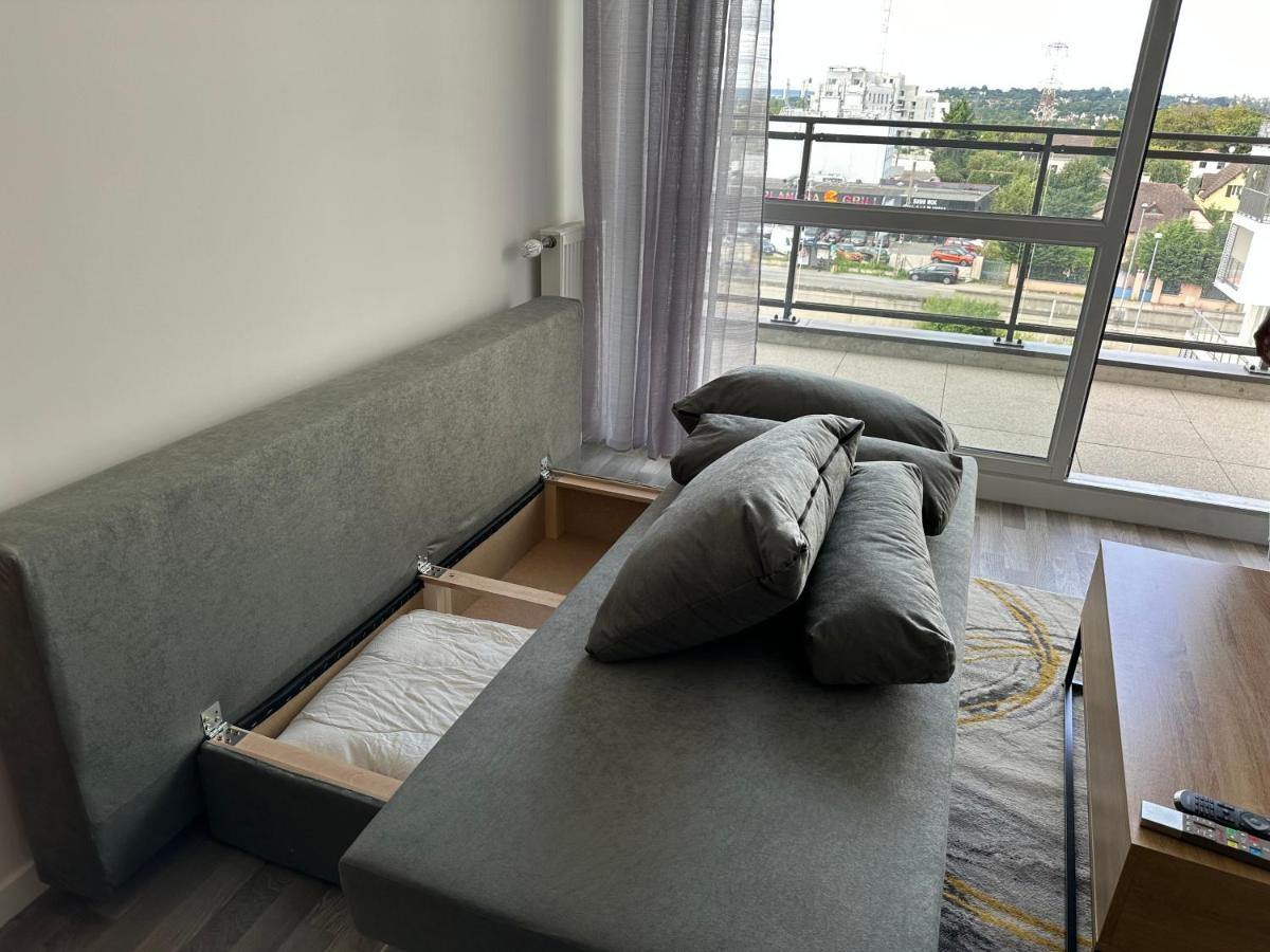 Agreable 2 Pieces Avec Balcon Et Parking Transports By Immo Kit Bnb Sarcelles Exterior foto