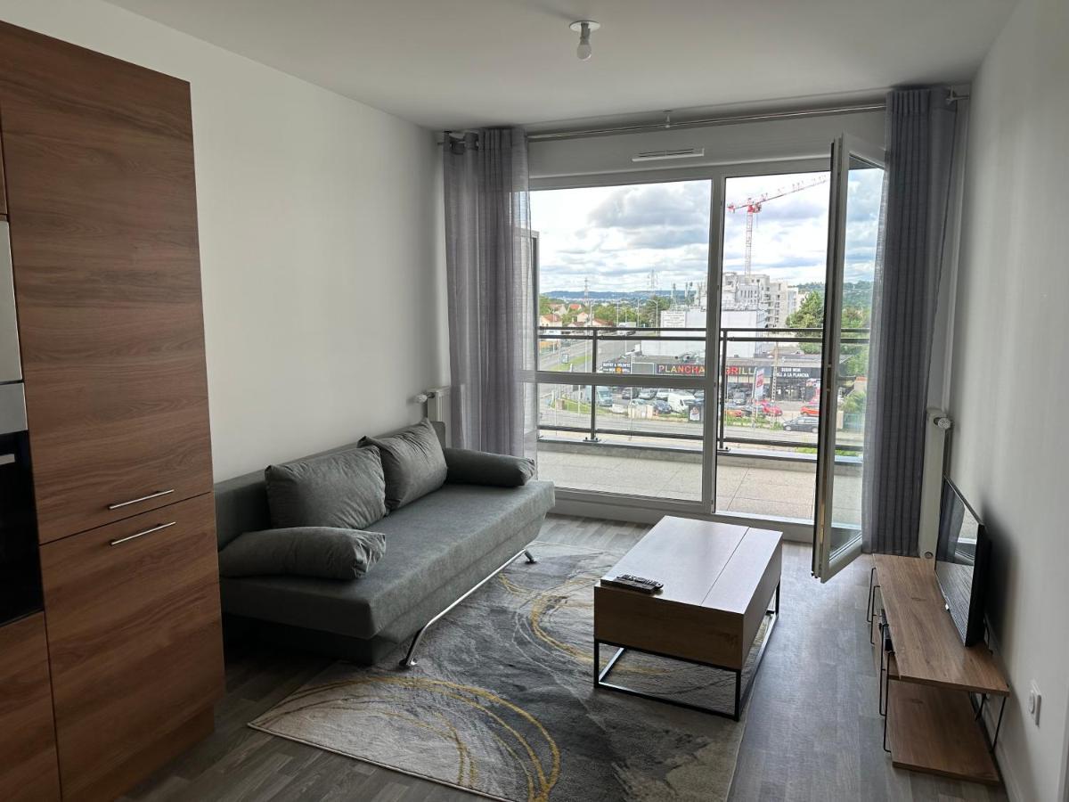 Agreable 2 Pieces Avec Balcon Et Parking Transports By Immo Kit Bnb Sarcelles Exterior foto